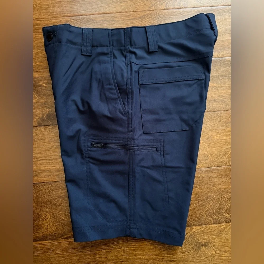ZeroXposur Travel Shorts Mens 30 Navy Utility Zip Pocket 4-Way Stretch UPF 50+